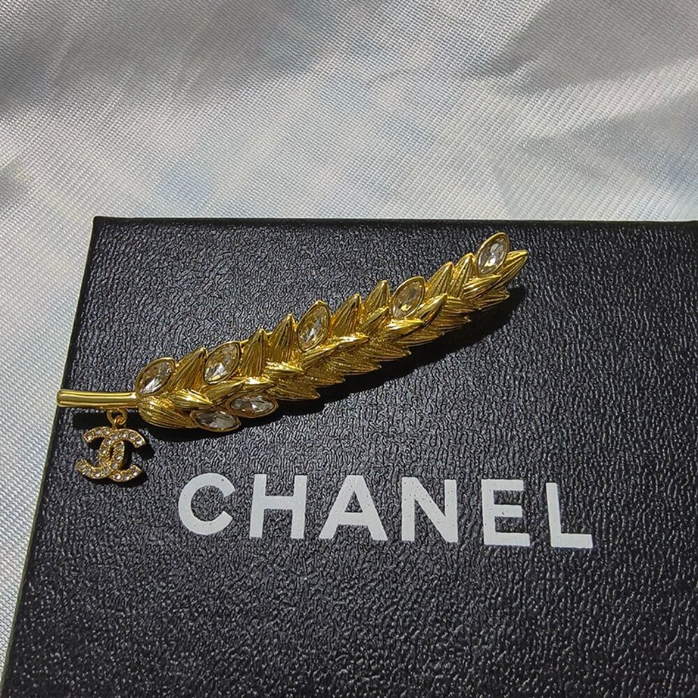 Chanel Gold Wheat Ear Brooch